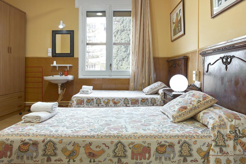 Hostal Valls Barcelona Exteriör bild