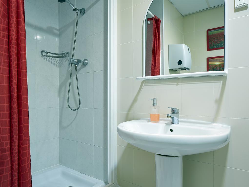 Hostal Valls Barcelona Exteriör bild